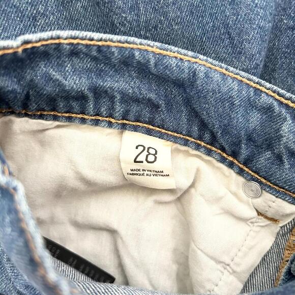 BDG Urban Outfitters Medium Wash Straight Leg Denim Jeans Women's 28 Waist - Picture 3 of 4